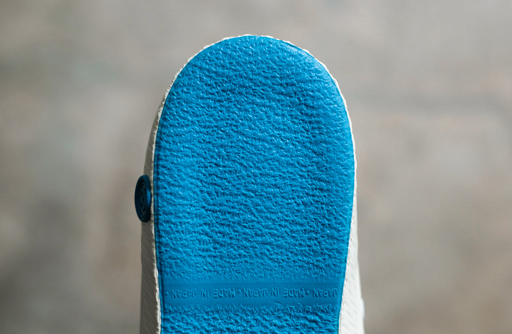 LOW - OPTICAL WHITE<br>(BLUE SOLE)